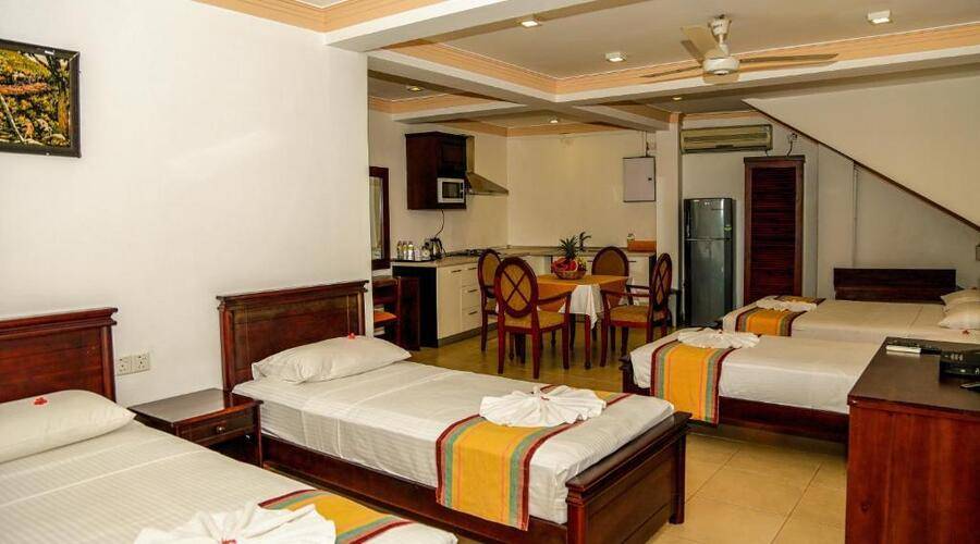 Oak Ray Serene Garden Hotel