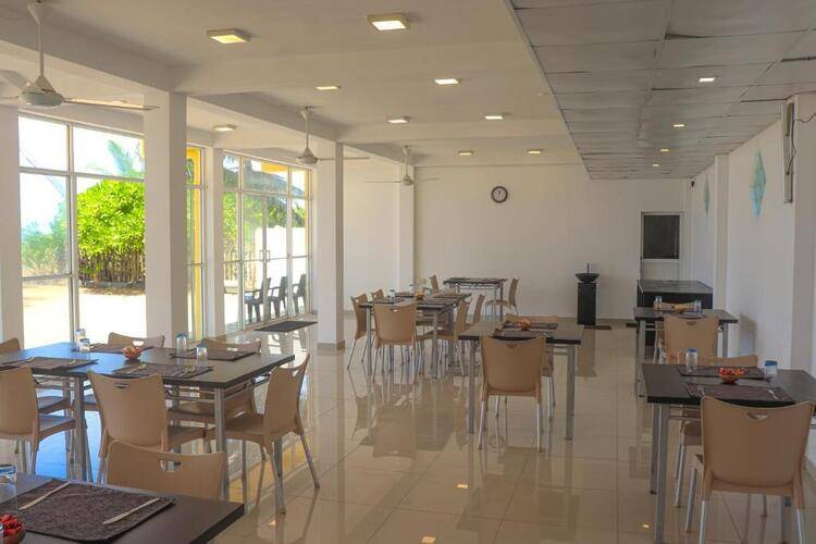 Oreo Beach Hotel Kalutara