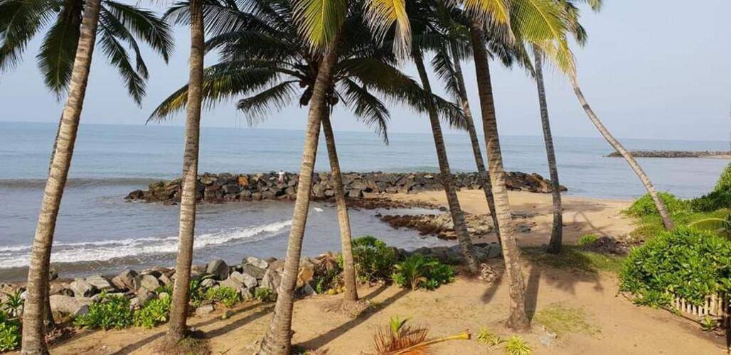 Oreo Beach Hotel Kalutara