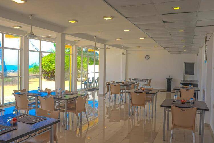 Oreo Beach Hotel Kalutara