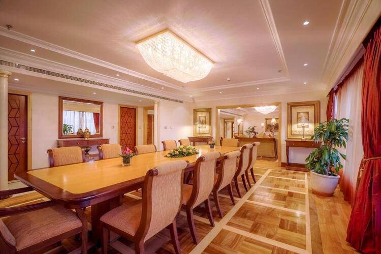 Corniche Hotel Abu Dhabi