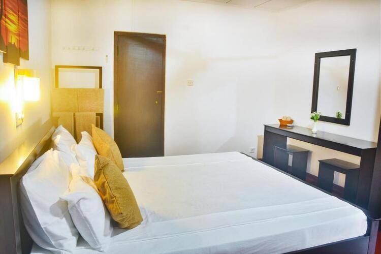 Jlh Beach Hotel