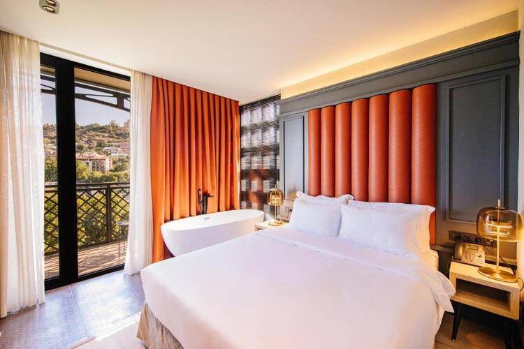 Sandali Hotel