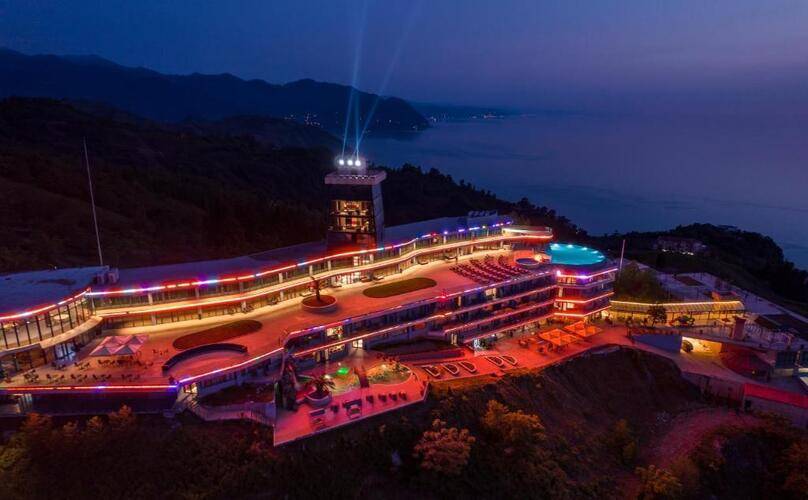 Litz Resort