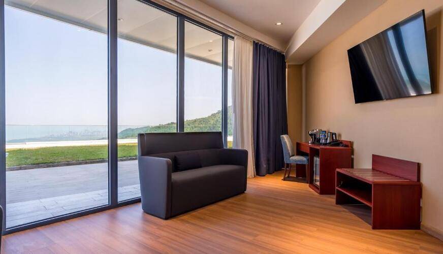 Litz Resort