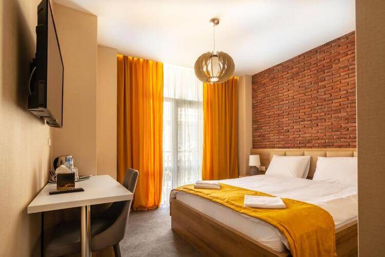 London Hotel