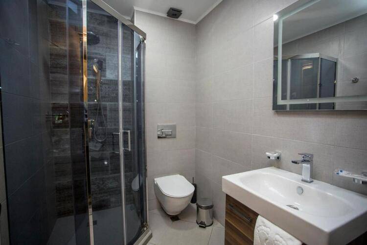 London Hotel
