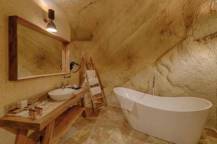 Solem Cave Suites