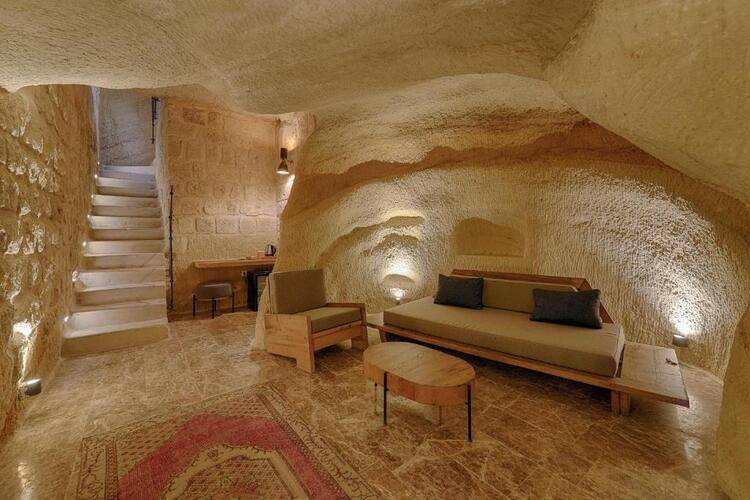 Solem Cave Suites