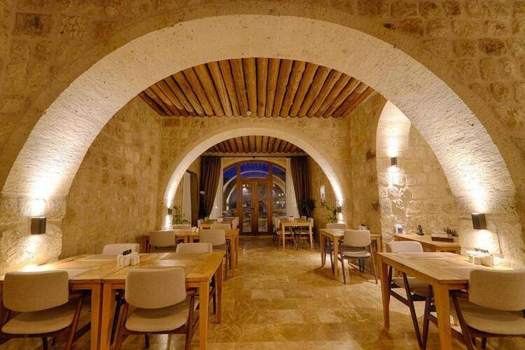 Solem Cave Suites