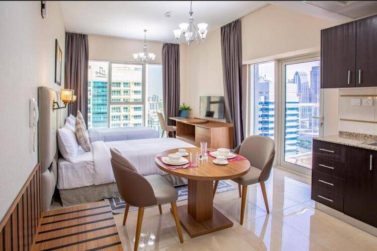 Royal Regency Suites Dubai Marina