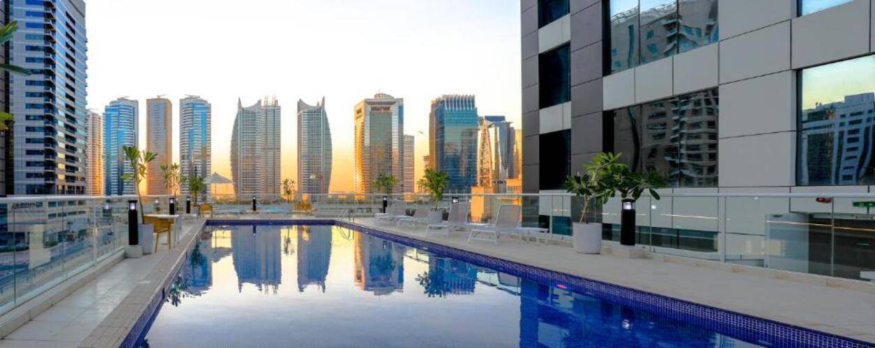 Royal Regency Suites Dubai Marina