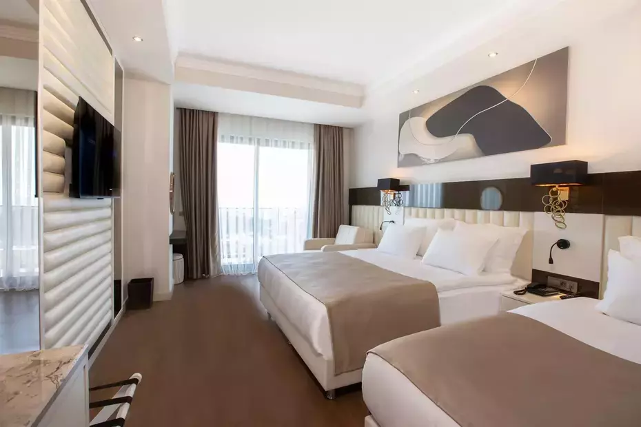 Serenity Queen Hotel