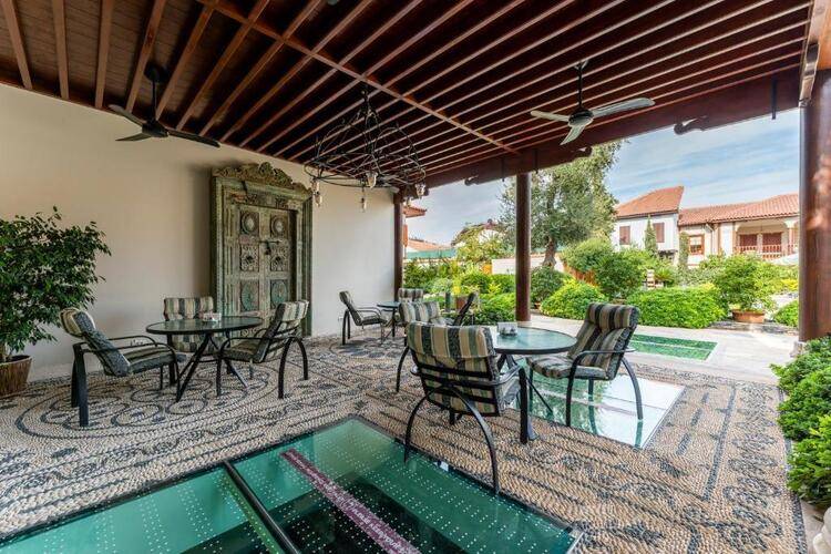 Ruinadalia Hotel