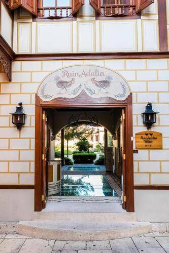 Ruinadalia Hotel