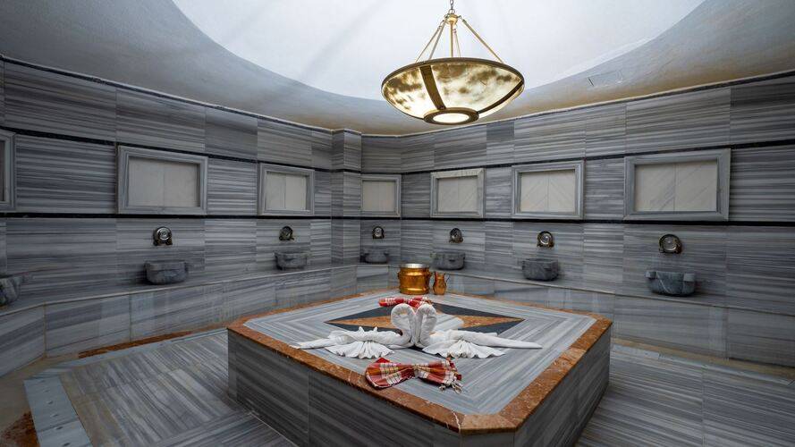Pearly Hotel & Spa