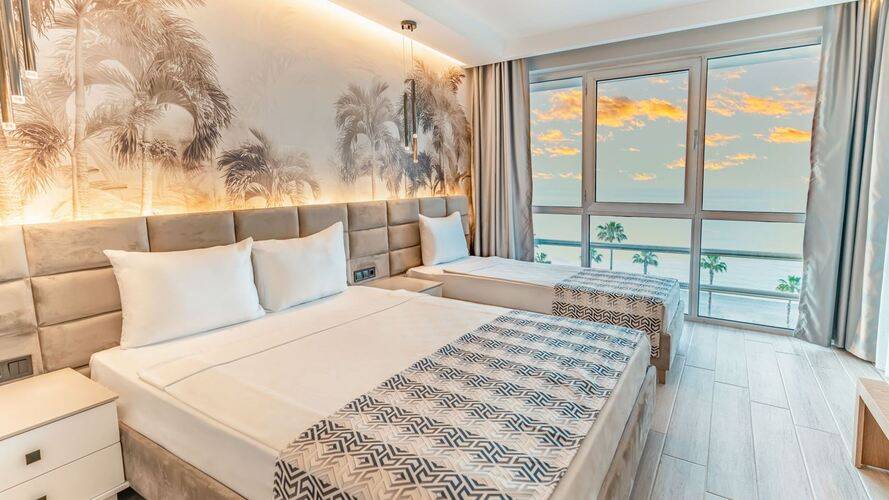 Pearly Hotel & Spa