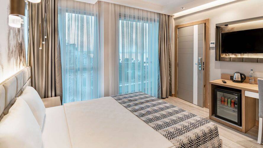 Pearly Hotel & Spa