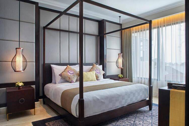 Jambuluwuk Oceano Seminyak Hotel
