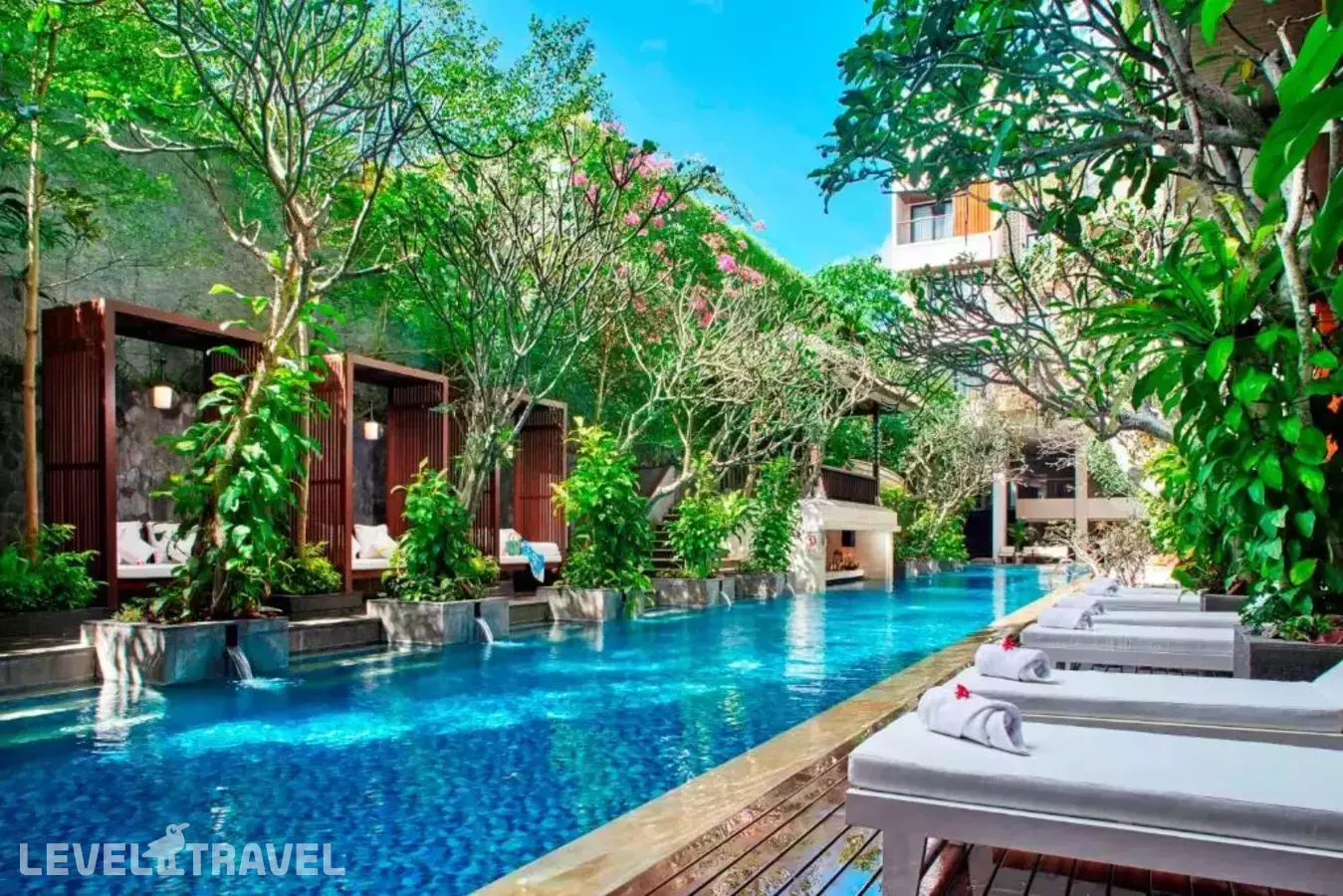 Jambuluwuk Oceano Seminyak Hotel