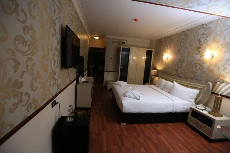 Paradise Inn Beach Resort