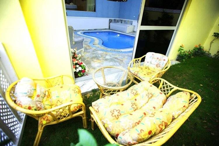 Paradise Inn Beach Resort