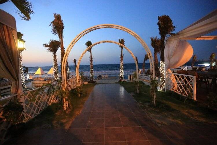 Paradise Inn Beach Resort