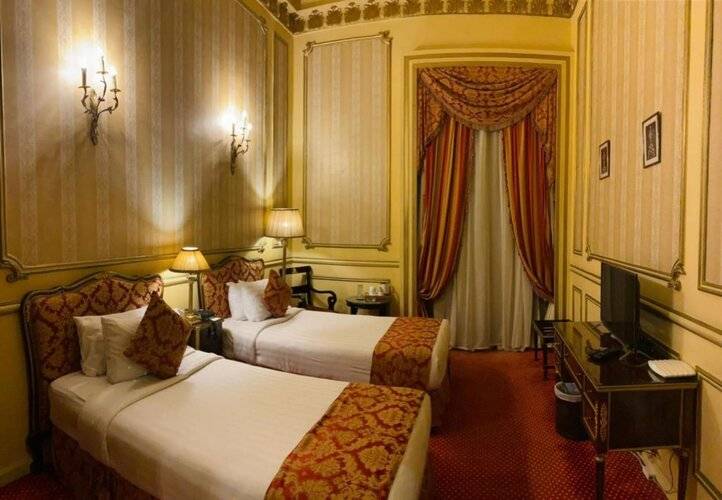 Paradise Inn Le Metropole Hotel