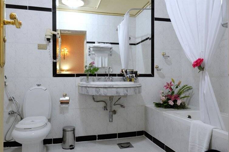 Paradise Inn Le Metropole Hotel