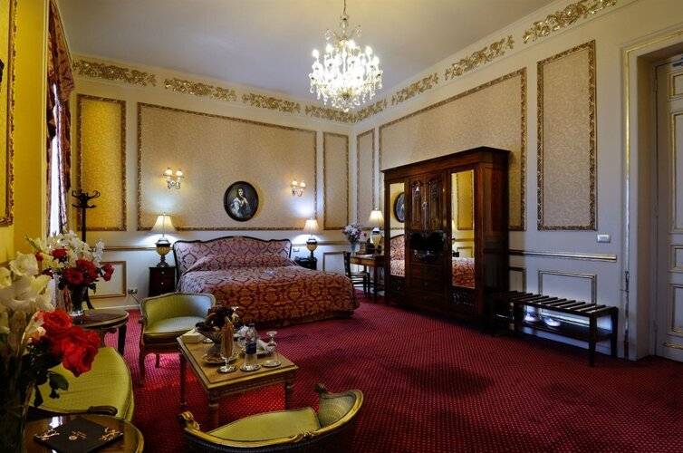 Paradise Inn Le Metropole Hotel