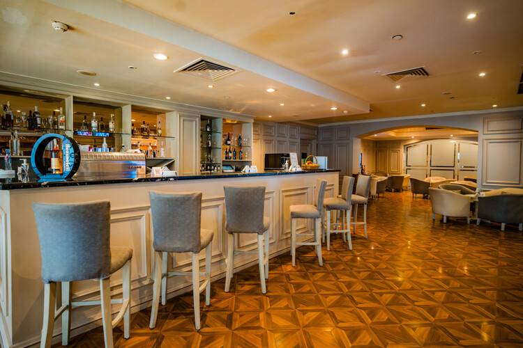 Sunrise Alex Avenue Hotel