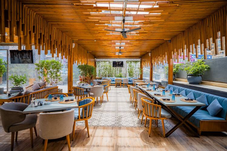 Sunrise Alex Avenue Hotel