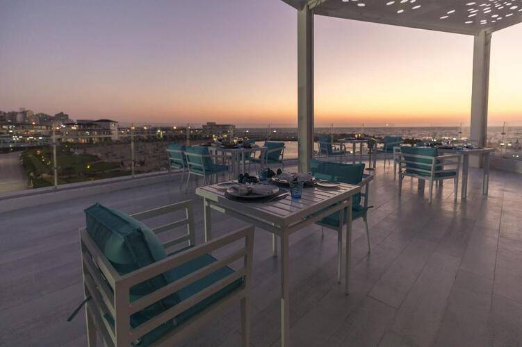 Sunrise Alex Avenue Hotel