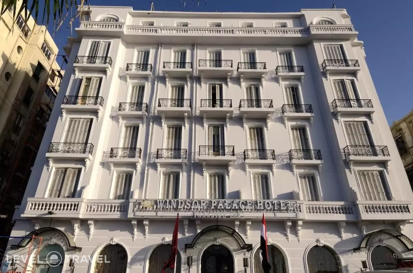 Paradise Inn Windsor Palace Hotel