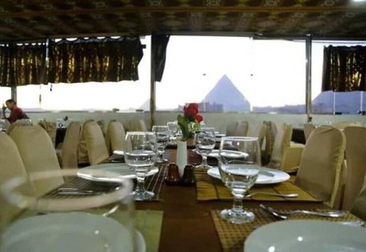 Al-Fayed Pyramids Inn