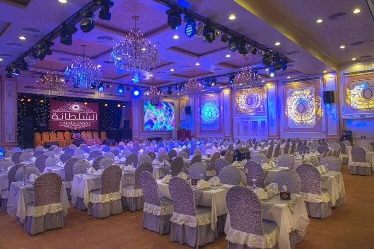Golden Pyramids Inn