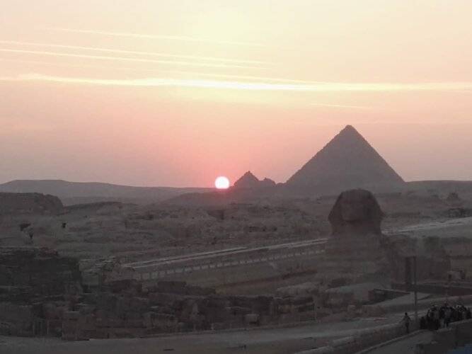 Atlantis Pyramids Inn