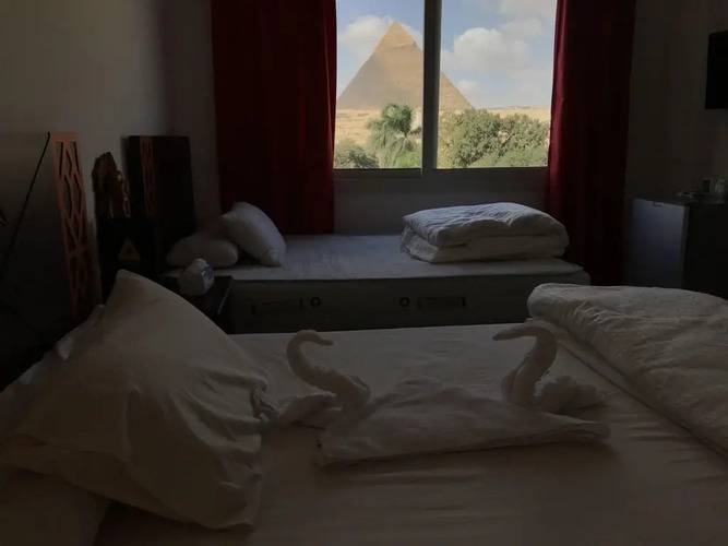 Sahara Pyramids Inn