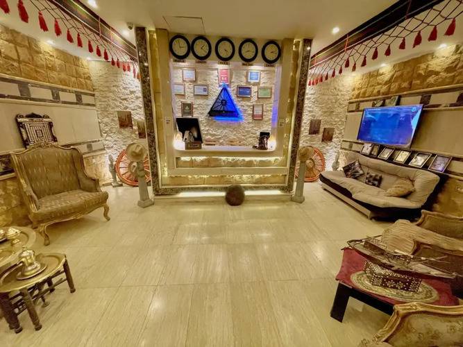 Sahara Pyramids Inn