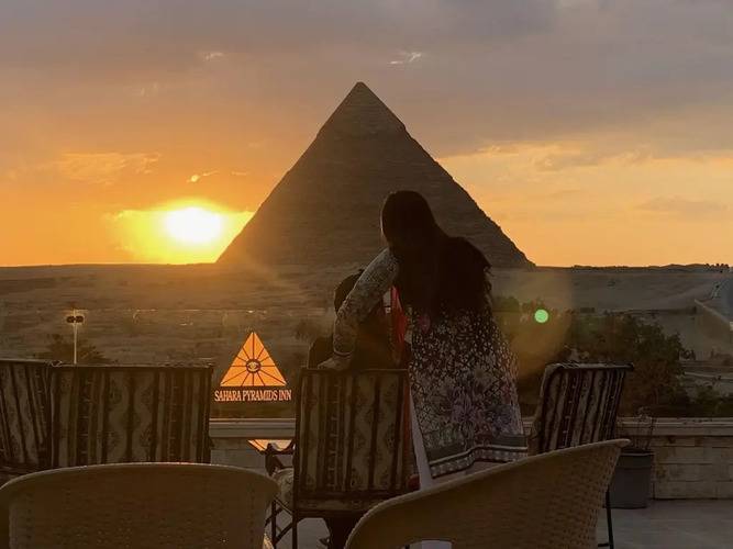 Sahara Pyramids Inn