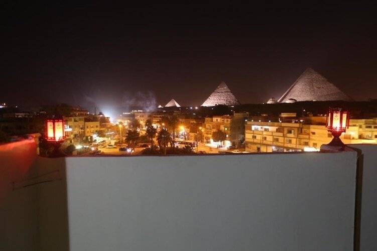 Happy Days Pyramids Inn