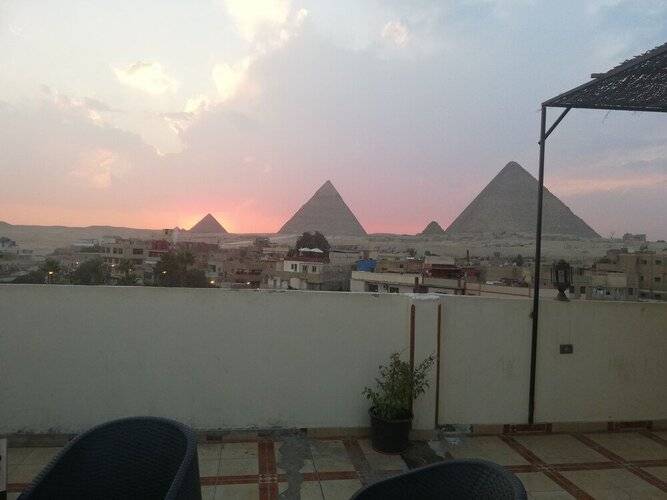 Happy Days Pyramids Inn