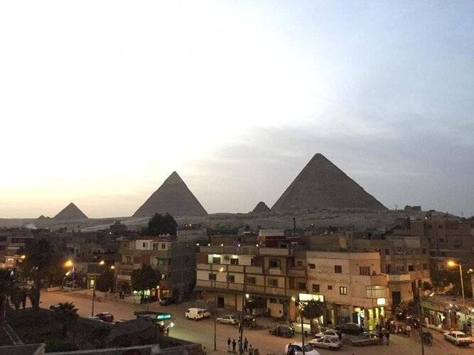 Happy Days Pyramids Inn