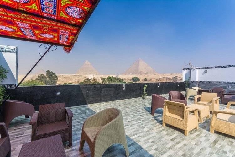 Panorama Pyramids Inn