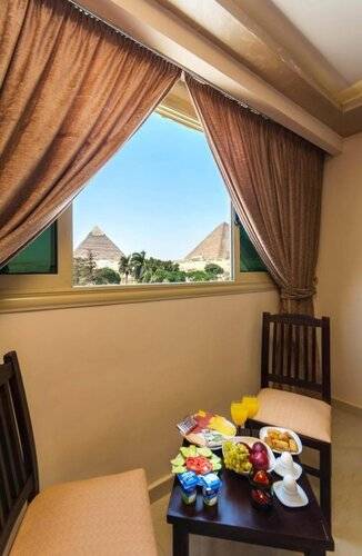 Panorama Pyramids Inn