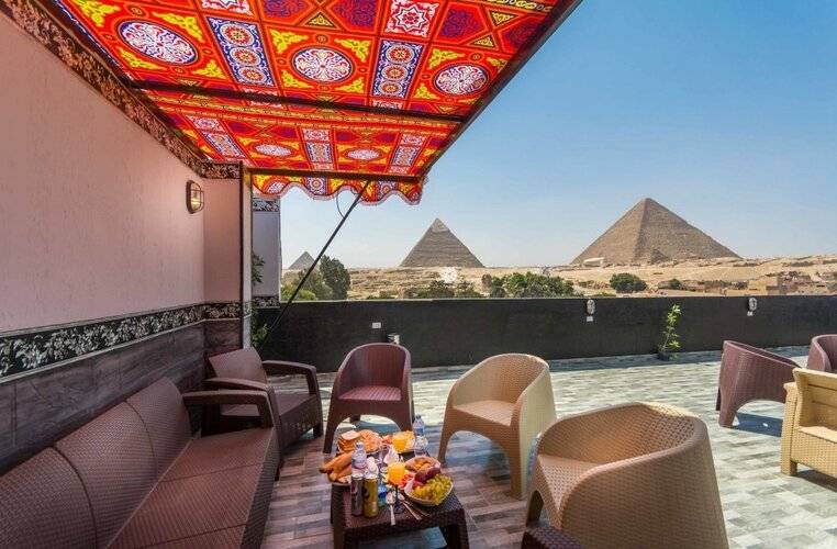 Panorama Pyramids Inn
