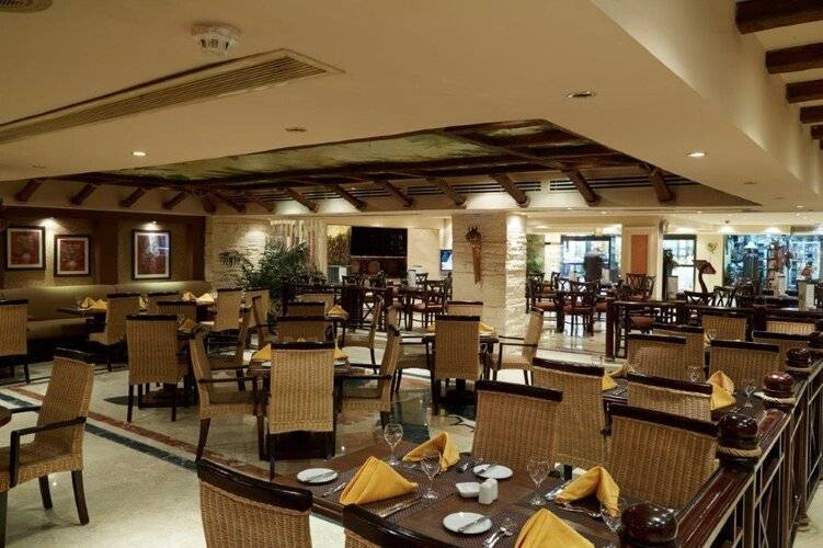 Pyramisa Suites Hotel Cairo