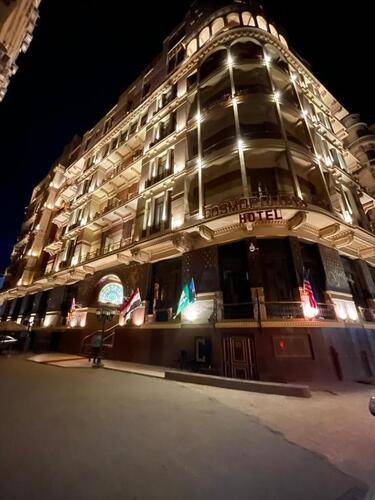 Cosmopolitan Plaza Inn