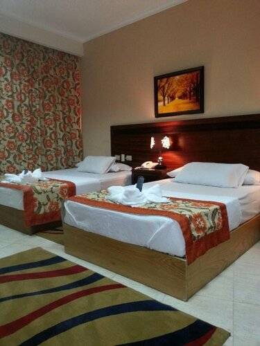 Glorious Hotel