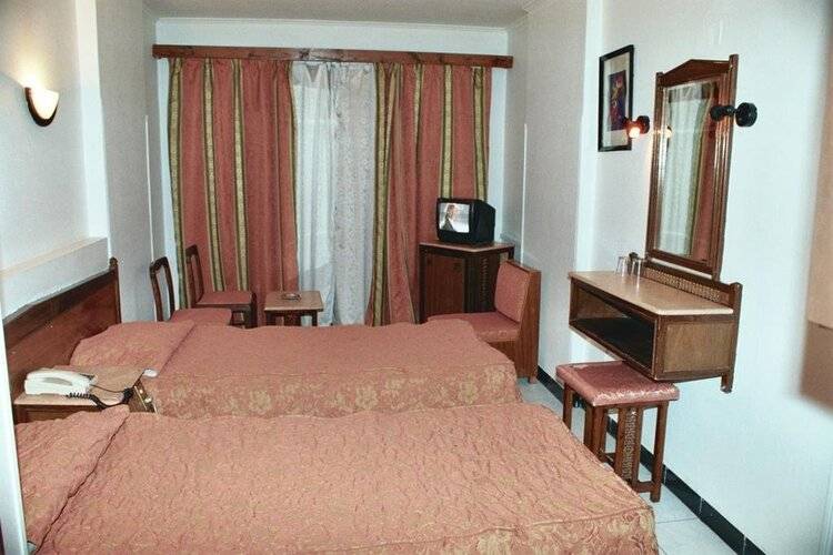 Happy City Hotel